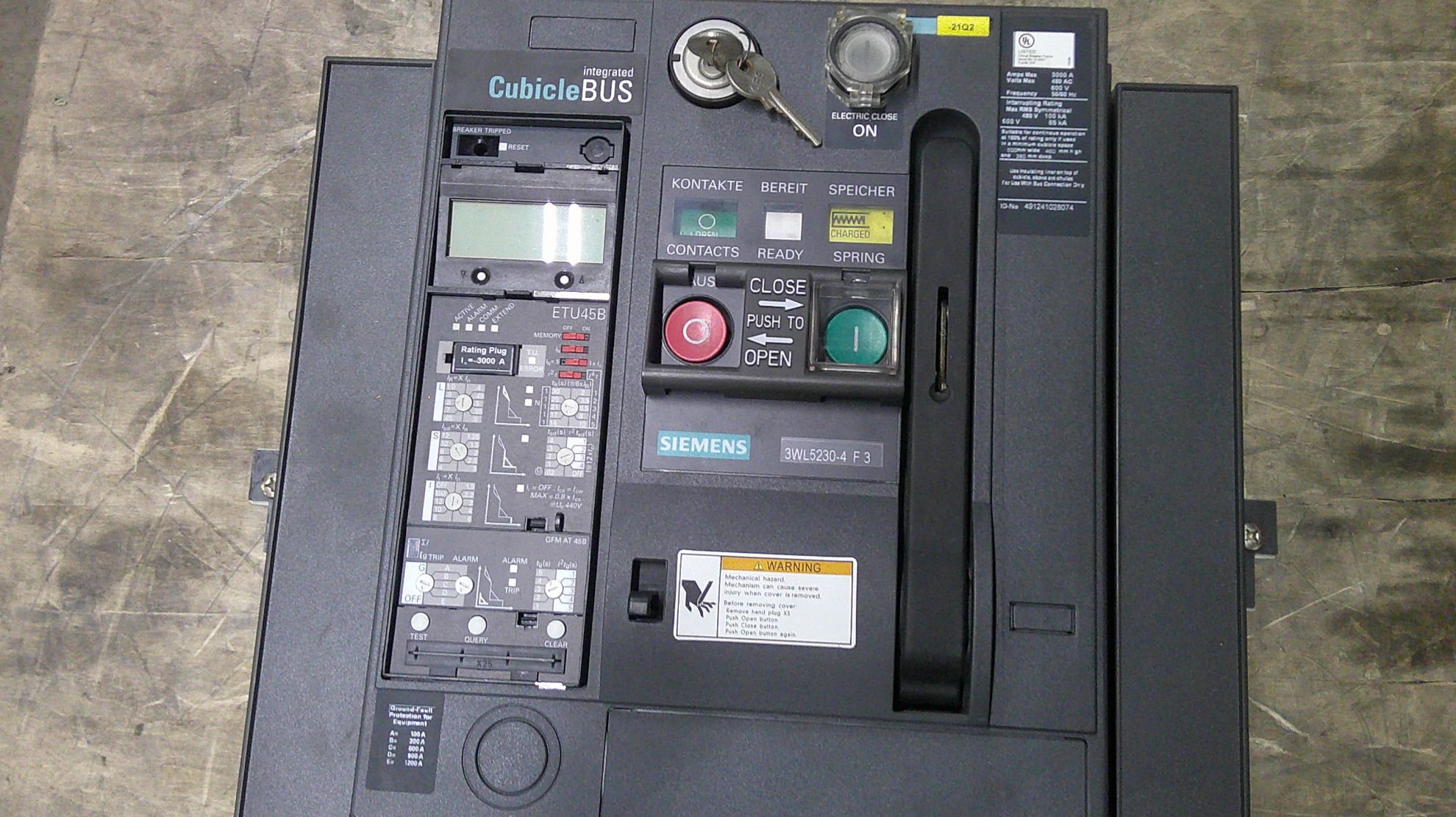 Picture of Siemens 3WL5230-4 F3 Circuit Breaker 3000 Amp 600 Volt M/O F/M