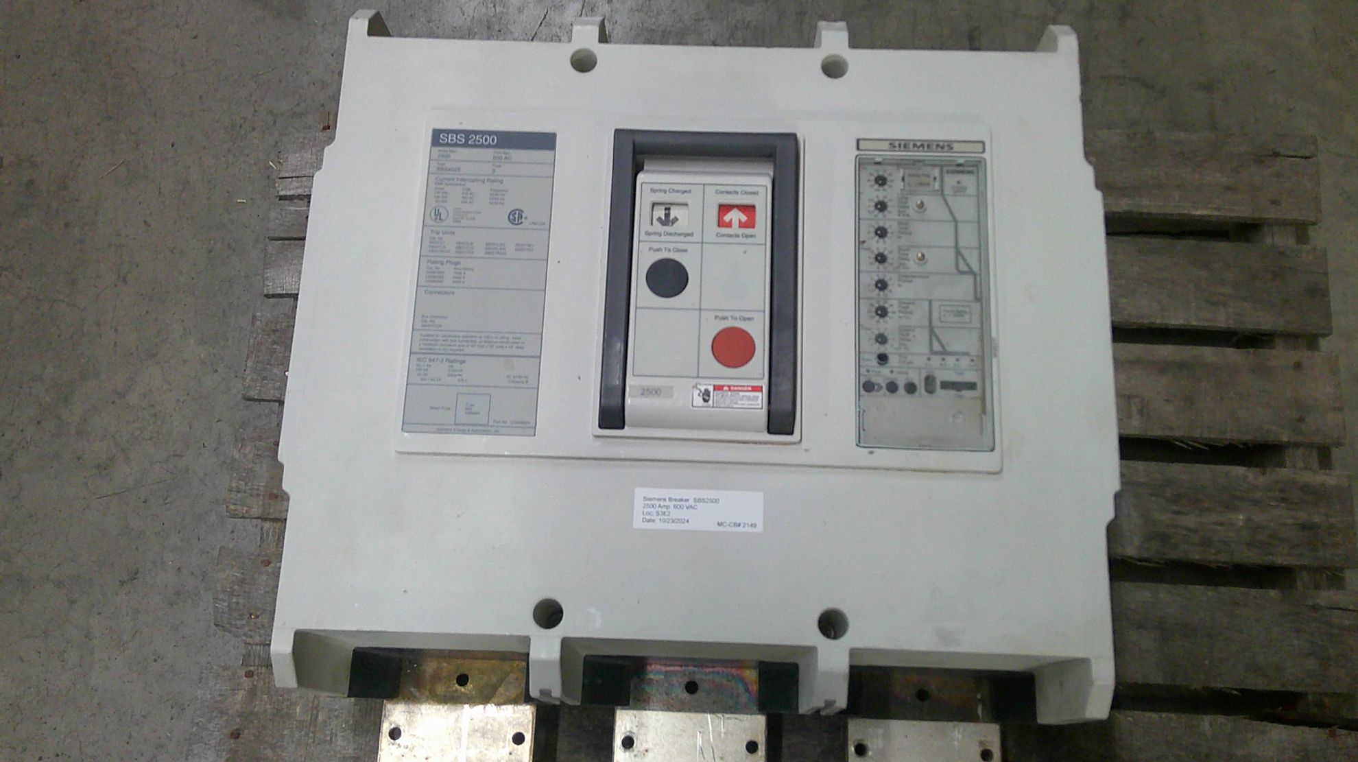 Picture of Siemens SBS2500 Circuit Breaker 2500 Amp 600 Volt AC M/O F/M