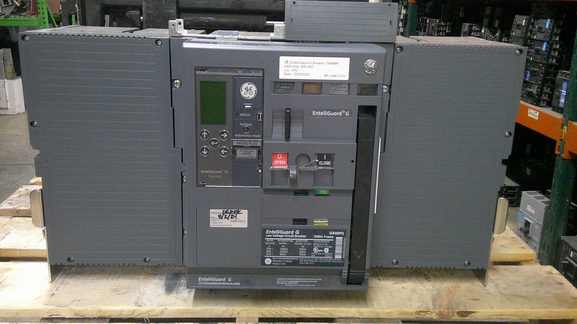 Picture of General Electric EntelliGuard G GA40M1 Circuit Breaker 5000 Amp 600 Volt AC E/O D/O