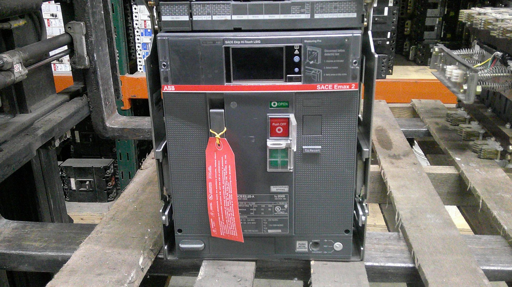 Picture of ABB SACE E2.2S-A Circuit Breaker 2000 Amp 600 Volt AC M/O D/O