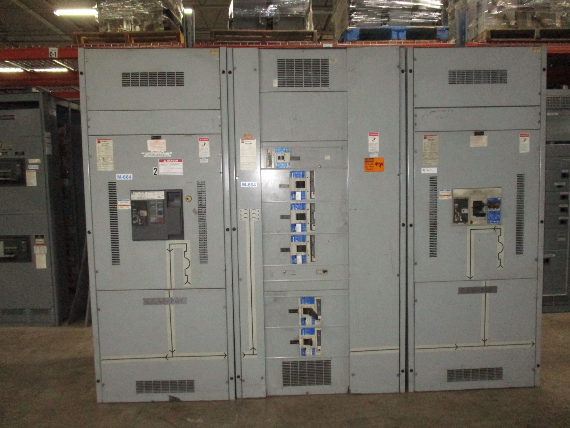 Picture of Cutler-Hammer Pow-R-Line Switchboard 3000 Amp 480Y/277 Volt 3 Ph 4 W NEMA 1 R&G