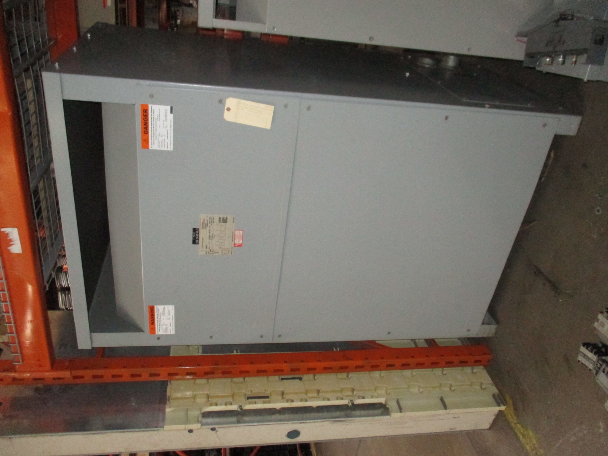 Picture of Cutler-Hammer 750 KVA 2400-480Y/277 Volt Medium Voltage Dry Type Transformer R&G