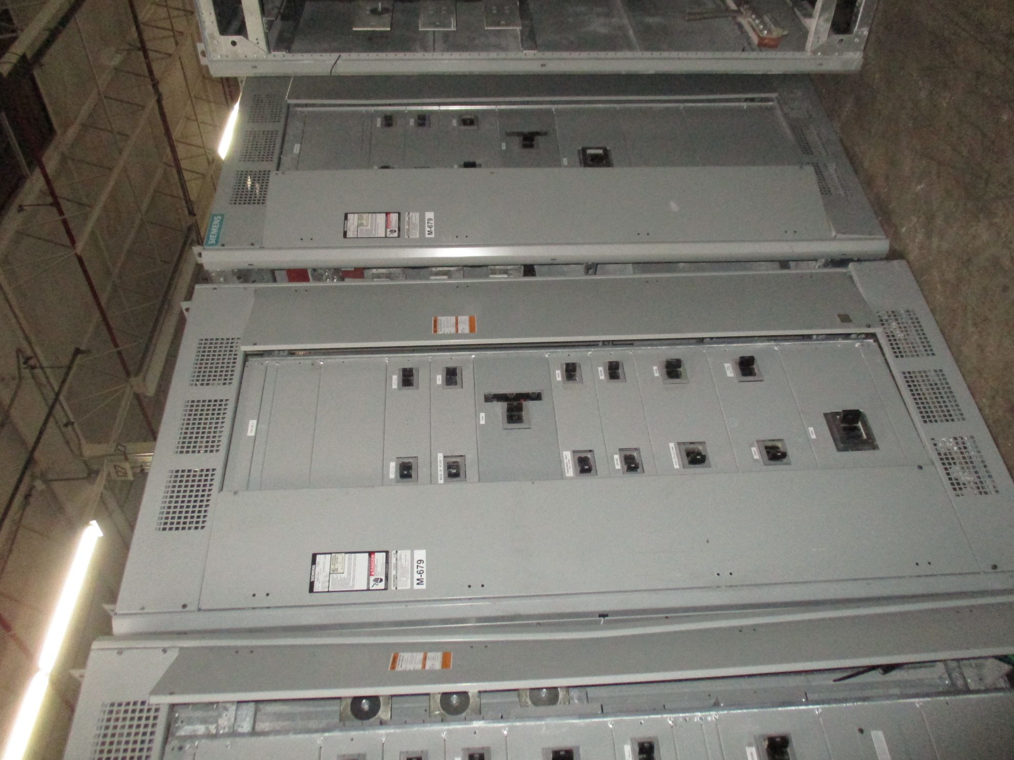 Picture of Siemens SB1 Switchboard | 3000 Amp Main Lug Only | 480Y/277V 3-Phase 4-Wire | NEMA 1 R&G