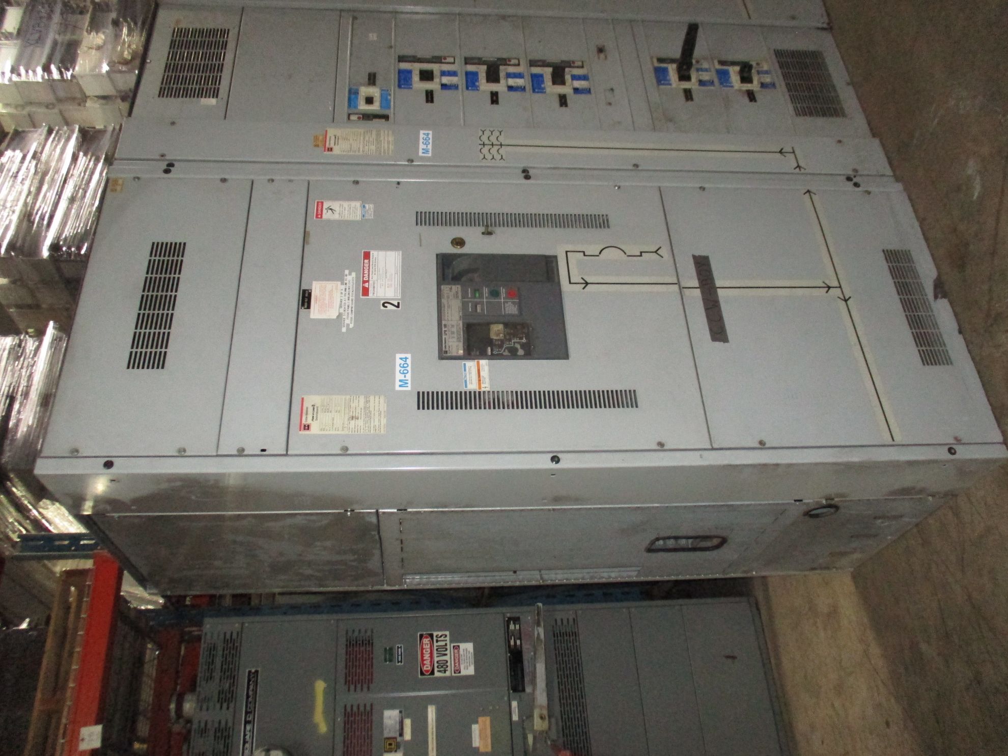 Picture of Cutler-Hammer Pow-R-Line Switchboard 3000 Amp480Y/277 Volt 3 Ph 4 W NEMA 1 R&G