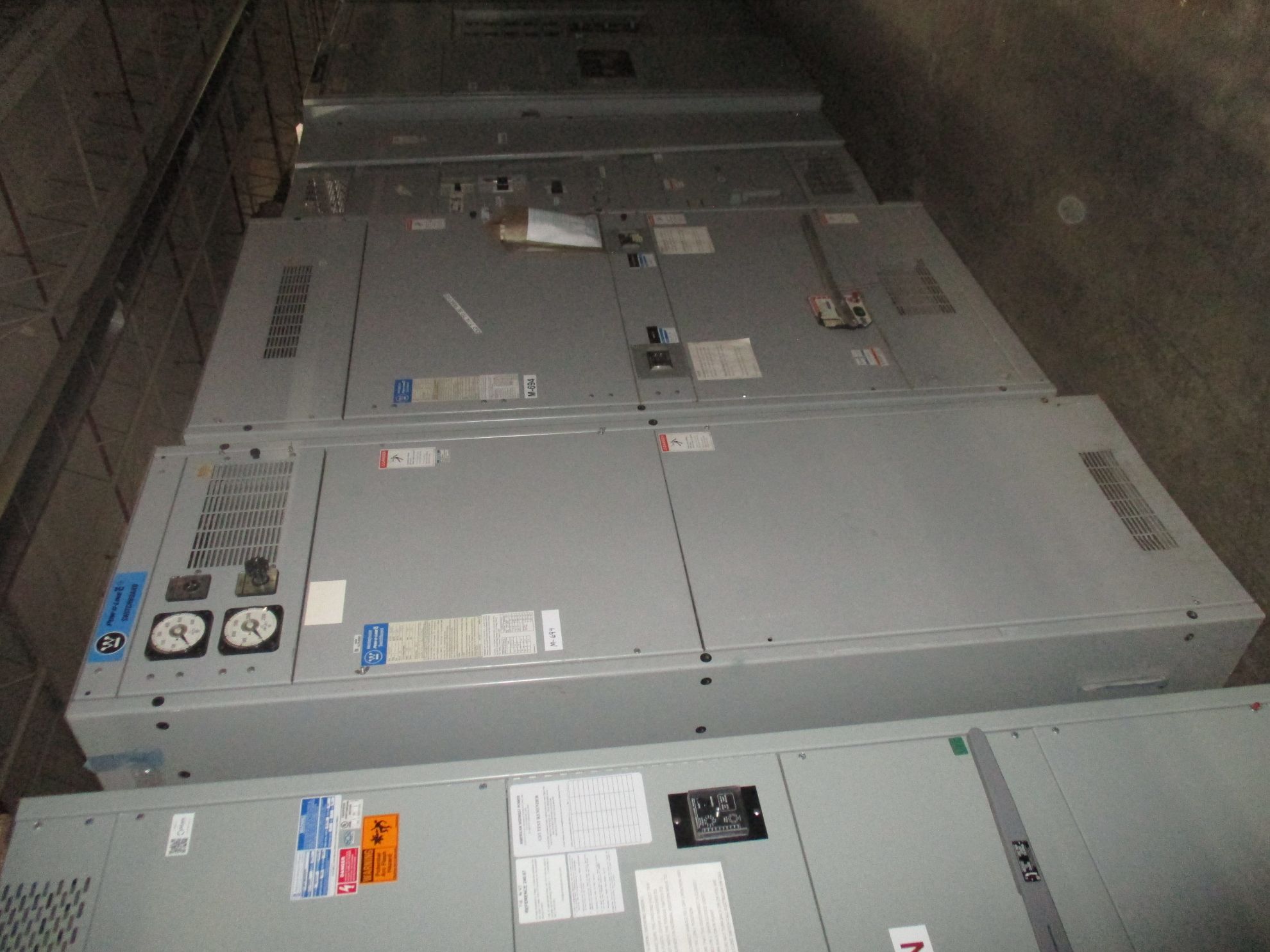 Picture of Westinghouse Pow-R-Line Switchboard QA-2533-CBC | 2500 Amp Fusible Main | 480Y/277V 3-Phase 4-Wire | NEMA 1 R&G