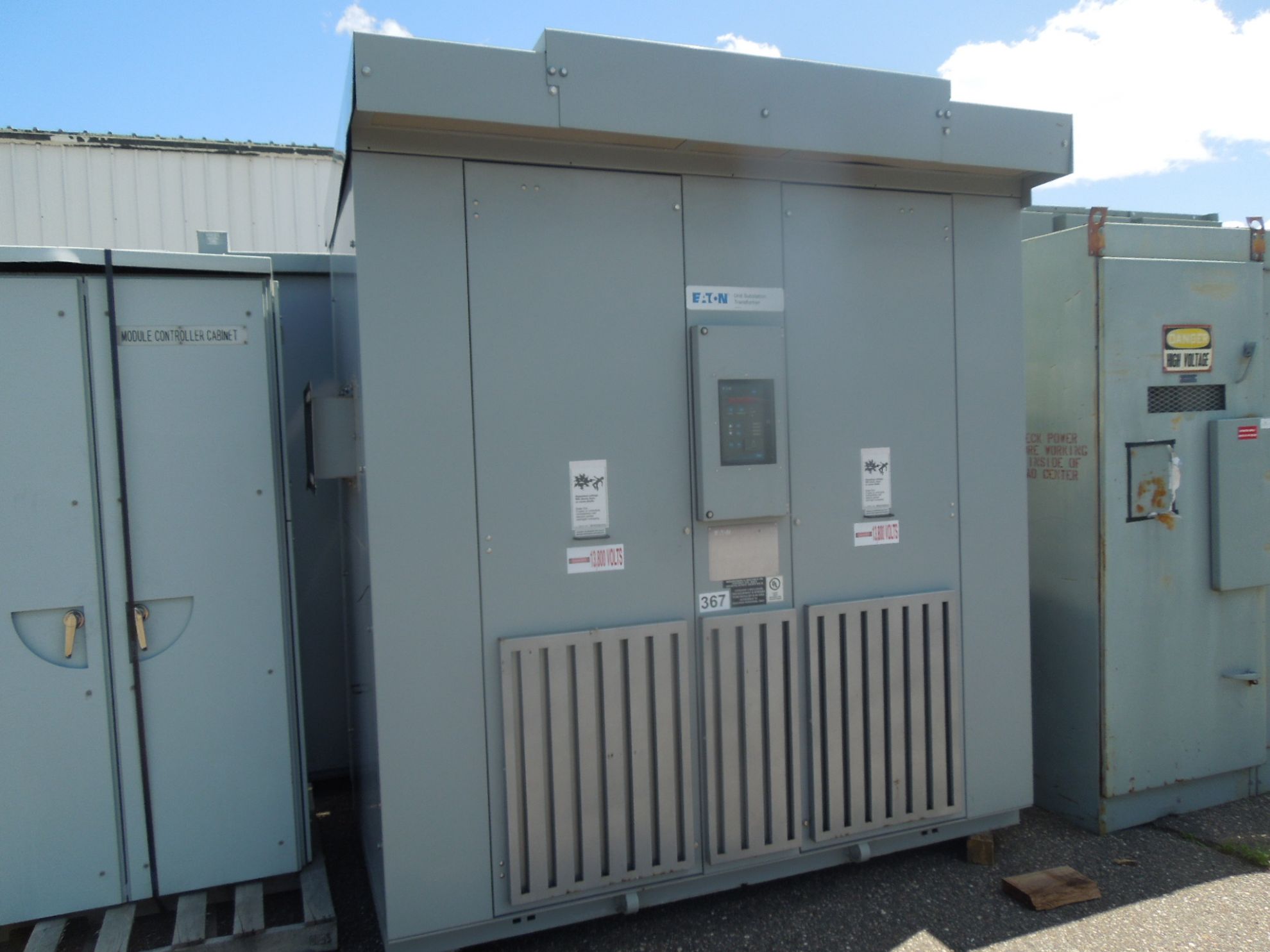 Picture of Eaton Medium Voltage Dry Type Transformer | 750/1000 KVA 13800-480Y/277 Volt | 3 Phase NEMA 3R R&G