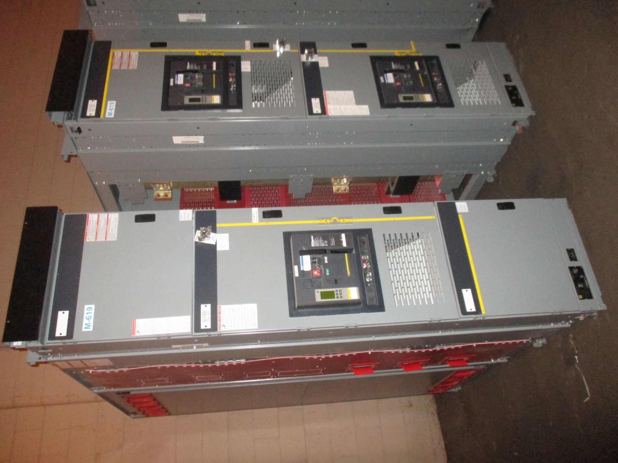 Picture of Square D Power-Zone 4 Switchboard | 3200 Amp Main-Tie-Main | 480V 3-Phase 3-Wire | NEMA 1 R&G