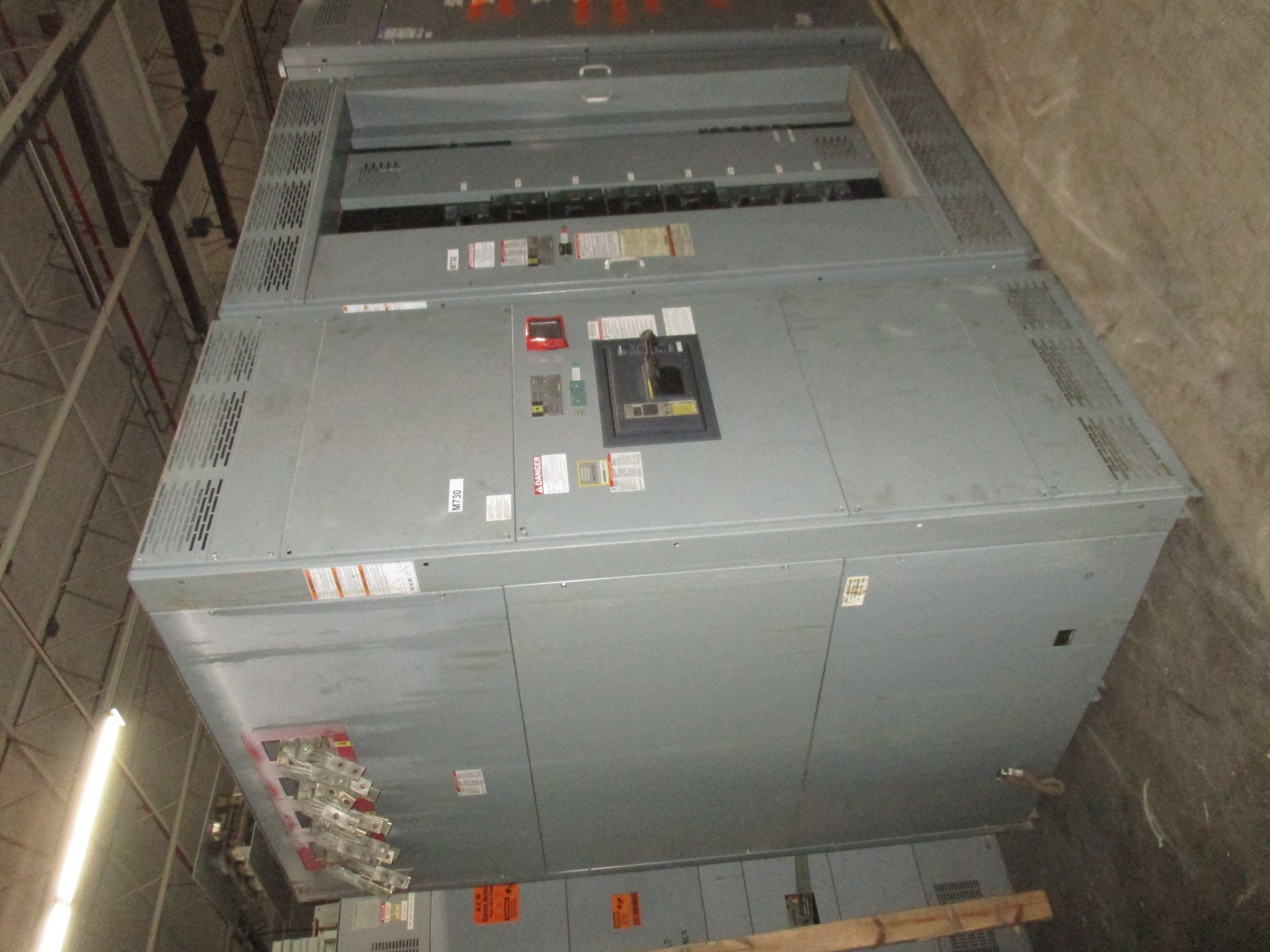 Picture of Square D QED Power Style Switchboard RG2000 | 2000 Amp Main Breaker | 480Y/277V 3-Phase 4-Wire | NEMA 1 R&G